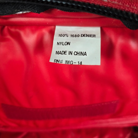 Marlboro Unlimited Red Black Mesh Cooler Bag Lunch Travel - Picture 5 of 7